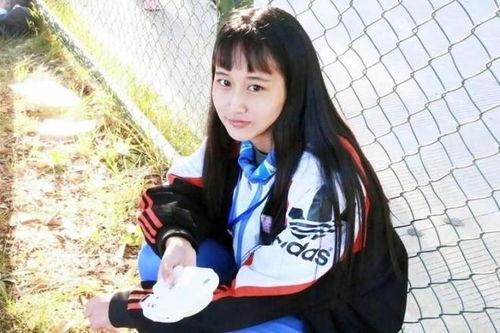 00后女生在线观看,00后女生网络观影新趋势解析