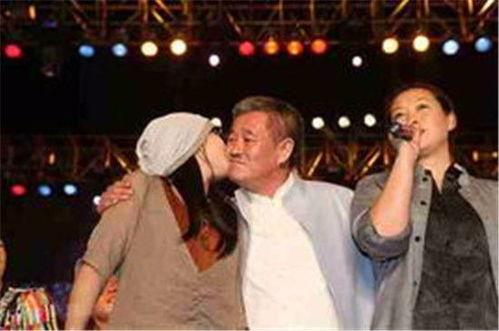 爆料明星糗事视频播放全集,视频全集曝光，笑料百出引网友热议